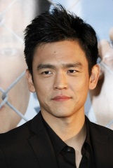 John Cho es la otra adición